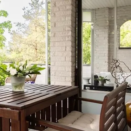 Keijomarjatta With Sauna Hot Tub And Garden Villa